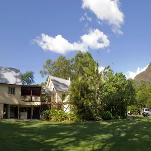  Lodge Glass House Mountains Ecolodge Australie